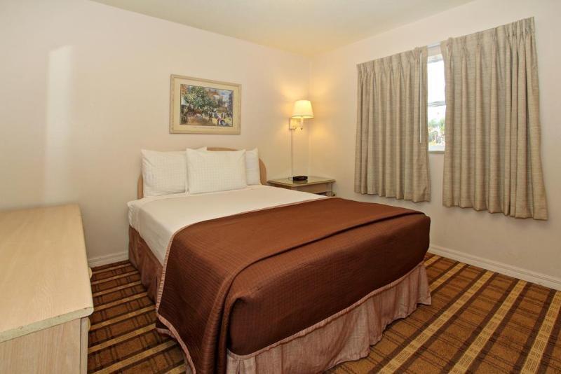 ซูเปอร์ 8 บาย วินด์แฮม คิสซิมมี เมนเกตออร์แลนโด แอเรีย Hotel เซเลเบรชัน ภายนอก รูปภาพ